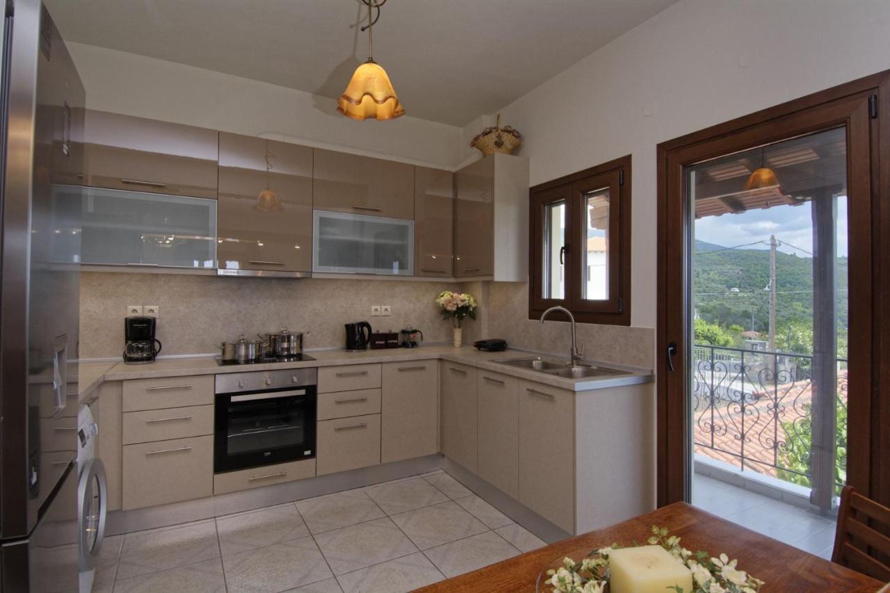 Iatrou House- Villa With Incredible View Портария Экстерьер фото